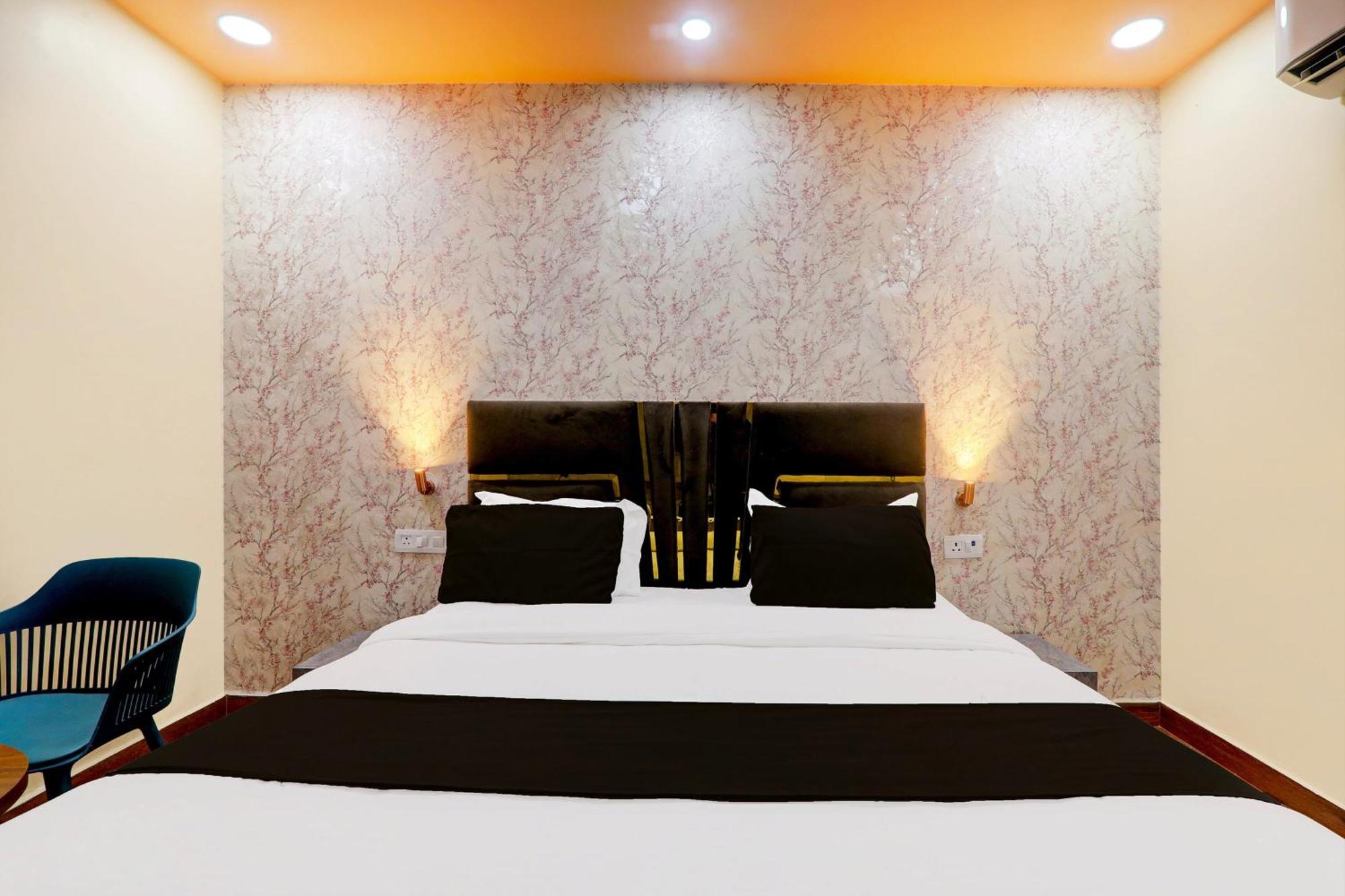 Super Hotel O Raas Plaza กานปูร์ ภายนอก รูปภาพ